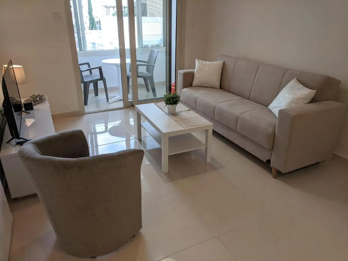 Apartment 22, Center Point Lárnaca